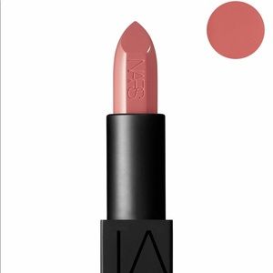 💕💕💕BNIB NARS Audacious Lipstick in Vanessa💕💕